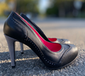 DEE PERFORATED BLACK LEATHER PUMPS & SILVER GRID HEEL